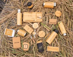 Gift Campaign Altoparlanti wireless con logo in alluminio, tessuto e bambù EcoFusion></noscript> Casse Personalizzate