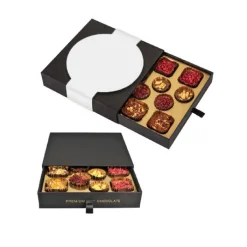 Gift Campaign Assortimento di 12 cioccolatini con 4 ripieni differenti in scatola> Cioccolatini