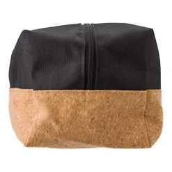 Gift Campaign Beauty case in poliestere 600D con fondo in sughero con logo Cork></noscript> Beauty Case Personalizzati