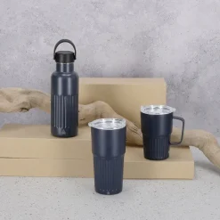 Gift Campaign Bicchiere da asporto in acciaio inox riciclato design in rilievo 500ml></noscript> Bicchieri Termici Personalizzati