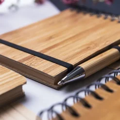 Gift Campaign Block notes con penna A6 copertina in bambù 140 pagine a righe Decor></noscript> Taccuini Con Penna|Taccuini Ecologici