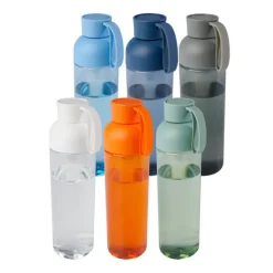 Gift Campaign Borraccia in plastica riciclata con comoda maniglia in silicone 600ml></noscript> Borracce In Plastica
