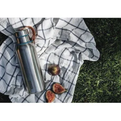Gift Campaign Borraccia termica in acciaio inox con manico Black+Blum da 750ml></noscript> Borracce Termiche