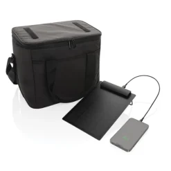 Gift Campaign Borsa frigo in RPET con pannello solare e capacità fino a 24 lattine></noscript> Borse Termiche