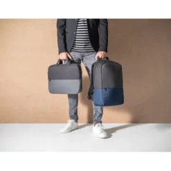 Gift Campaign Borsa porta pc 15'' in poliestere riciclato con fascia per il trolley></noscript> Borse Porta Pc