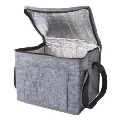 Gift Campaign Borsa termica con logo in feltro RPET con tasca frontale></noscript> Borse Termiche
