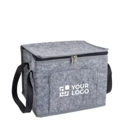 Gift Campaign Borsa termica con logo in feltro RPET con tasca frontale></noscript> Borse Termiche