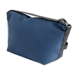 Gift Campaign Borsa termica in similpelle con nastro sulla zip da 13L></noscript> Borse Termiche