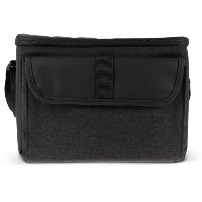 Gift Campaign Borsa termica nera promozionale in rPET con tracolla regolabile da 8l> Borse Termiche