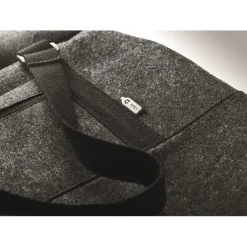 Gift Campaign Borsone con logo in feltro RPET dall'aspetto elegante Light RPET></noscript> Gadget Palestra|Borse Da Palestra