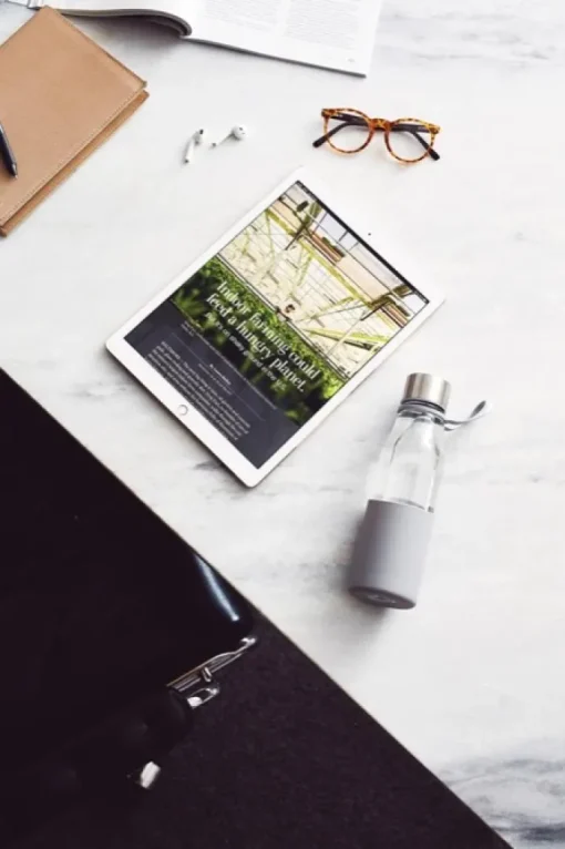 Gift Campaign Bottiglia in vetro borosilicato con custodia 550ml Crystal Sporty Strap> Borracce In Vetro