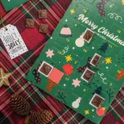Gift Campaign Calendario Avvento con cioccolatini al latte confezione biodegradabile></noscript> Gadget Natalizi
