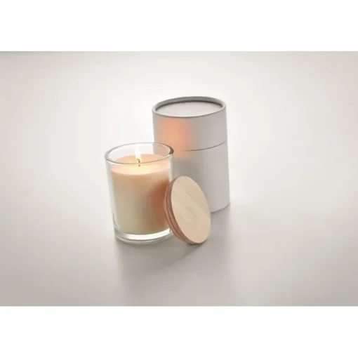Gift Campaign Candela alla vaniglia in vasetto vetro con coperchio di bambù Scented> Candele