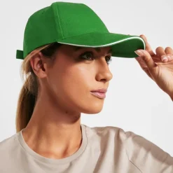 Gift Campaign Cappellino a 5 pannelli con visiera a contrasto in cotone da 170 g/m2></noscript> Cappellini Personalizzati