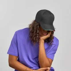 Gift Campaign Cappellino da baseball in poliestere riciclato da 220 g/m2></noscript> Cappellini Personalizzati