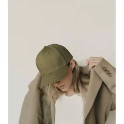 Gift Campaign Cappellino in twill di cotone da 280g/m² con chiusura regolabile></noscript> Cappellini Personalizzati