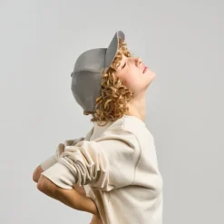 Gift Campaign Cappello in poliestere riciclato effetto velluto 6 pannelli 135 g/m2></noscript> Cappellini Personalizzati