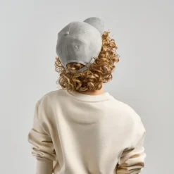 Gift Campaign Cappello in poliestere riciclato effetto velluto 6 pannelli 135 g/m2></noscript> Cappellini Personalizzati