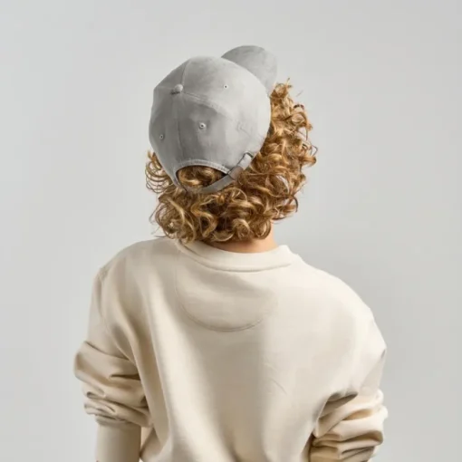Gift Campaign Cappello in poliestere riciclato effetto velluto 6 pannelli 135 g/m2> Cappellini Personalizzati