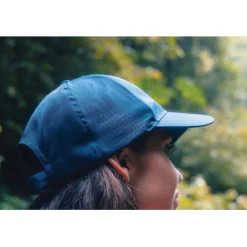 Gift Campaign Cappello sportivo in RPET 6 pannelli e chiusura posteriore con fibbia></noscript> Cappellini Personalizzati
