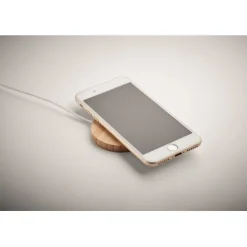 Gift Campaign Caricabatterie wireless magnetico rotondo in bambù 10W Magnet></noscript> Caricabatterie