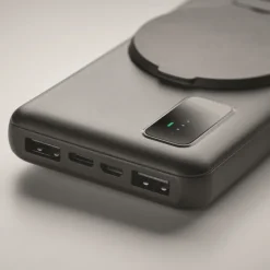 Gift Campaign Caricatore wireless magnetico da 15W e powerbank da 10000 mAh></noscript> Caricabatterie