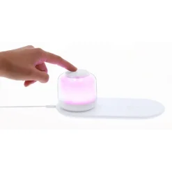 Gift Campaign Caricatore wireless 15W con lampada 12 LED a luce bianca e multicolore></noscript> Caricabatterie
