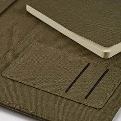 Gift Campaign Cartellette personalizzate A4 in cotone riciclato con chiusura a scatto in PU></noscript> Portadocumenti Personalizzati