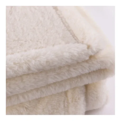 Gift Campaign Coperta con effetto pelliccia realizzata in morbido poliestere 500g/m2> Coperte
