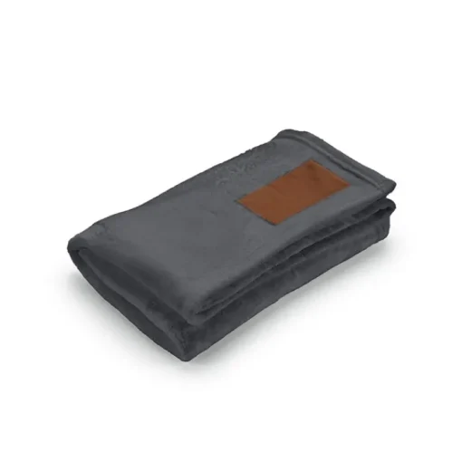 Gift Campaign Coperta extra soffice in rPET 240 g/m2 con patch personalizzabile> Coperte