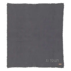 Gift Campaign Coperta personalizzata ecologica con frange ai bordi Ukiyo></noscript> Coperte