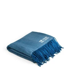 Gift Campaign Coperte promozionali in acrilico morbide con frange 270 g/m2 Sofa></noscript> Coperte