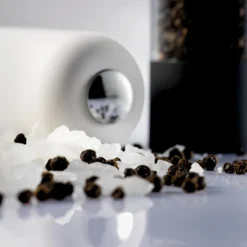 Gift Campaign Coppia di macina sale e pepe elettrico in ABS con finitura in gomma></noscript> Altri Utensili Da Cucina