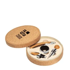 Gift Campaign Ecologica scatola di sughero con quattro accessori da vino Cork></noscript> Gadget Per Vino