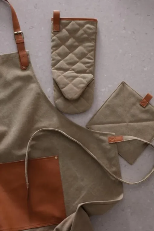 Gift Campaign Grembiule in tela stonewashed con dettagli in pelle vegana Rustic> Grembiuli Personalizzati