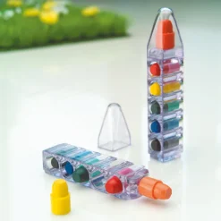 Gift Campaign Kit 6 colori con logo a cera in contenitore a forma di penna Colorpen></noscript> Regali Per Bambini|Matite Colorate