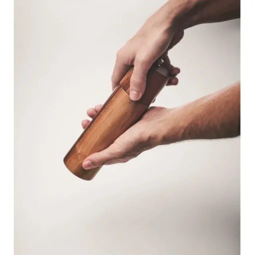 Gift Campaign Macinapepe personalizzabile con scocca in di Acacia> Altri Utensili Da Cucina