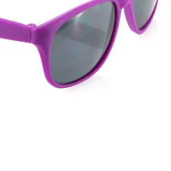 Gift Campaign Occhiali da sole in vari colori opachi con lenti nere traslucide></noscript> Occhiali Da Sole Personalizzati