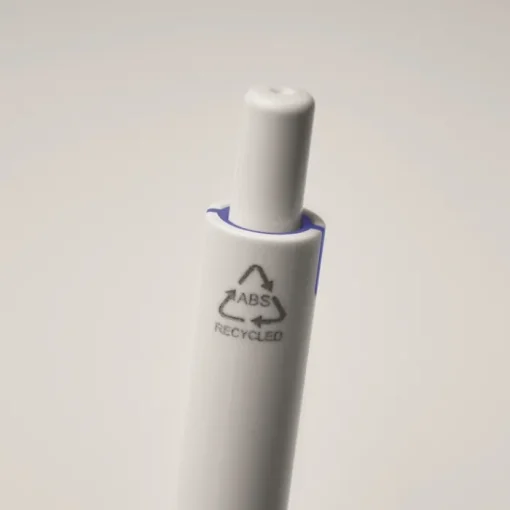 Gift Campaign Penna a sfera dal fusto bianco con clip colorata ed inchiostro blu> Penne Ecologiche|Penne Di Plastica