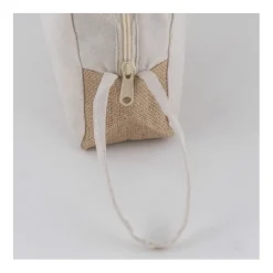 Gift Campaign Pochette in cotone Fairtrade 220g/m2 con base e manico in iuta 330g/m2></noscript> Pochette Personalizzate