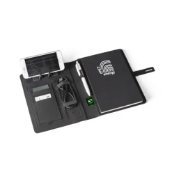 Gift Campaign Portablocco con logo A5 caricatore wireless e tasca smartphone Charger></noscript> Portadocumenti Personalizzati
