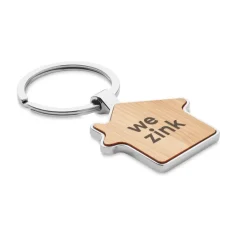 Gift Campaign Portachiavi con logo a forma di casa in bambù e lega di zinco Bamboo Home></noscript> Portachiavi In Legno
