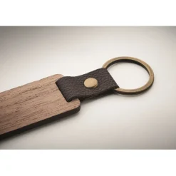 Gift Campaign Portachiavi in di noce con laccetto in pelle sintetica></noscript> Portachiavi In Legno