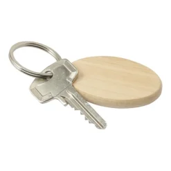 Gift Campaign Portachiavi pubblicitario in ovale con anello metallo OvalWood></noscript> Portachiavi In Legno