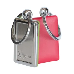 Gift Campaign Portachiavi rettangolare con lato in plastica colorata e 1 in metallo></noscript> Portachiavi In Metallo