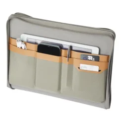 Gift Campaign Portadocumenti in poliestere riciclato con chiusura zip e block notes></noscript> Portadocumenti Personalizzati