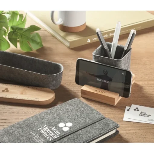 Gift Campaign Portapenne in feltro RPET con base in bambù e supporto per cellulare> Gadget Per L'Ufficio|Portapenne