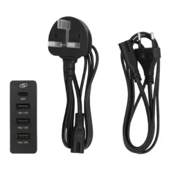 Gift Campaign Power station a carica rapida 3 porte USB-A ed 1 USB-C e cavetti UE/UK></noscript> Gadget Per L'Ufficio