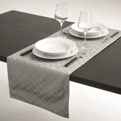 Gift Campaign Runner da tavola in poliestere 185 gr/m2 con finitura idrorepellente></noscript> Altri Utensili Da Cucina