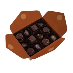 Gift Campaign Scatola con 12 praline con ripieno di caffè e prugne al cioccolato> Cioccolatini